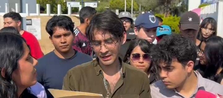 Estudiantes del Tecnológico de León suspenden marcha y exigen fin de represalias y renuncia de la directora