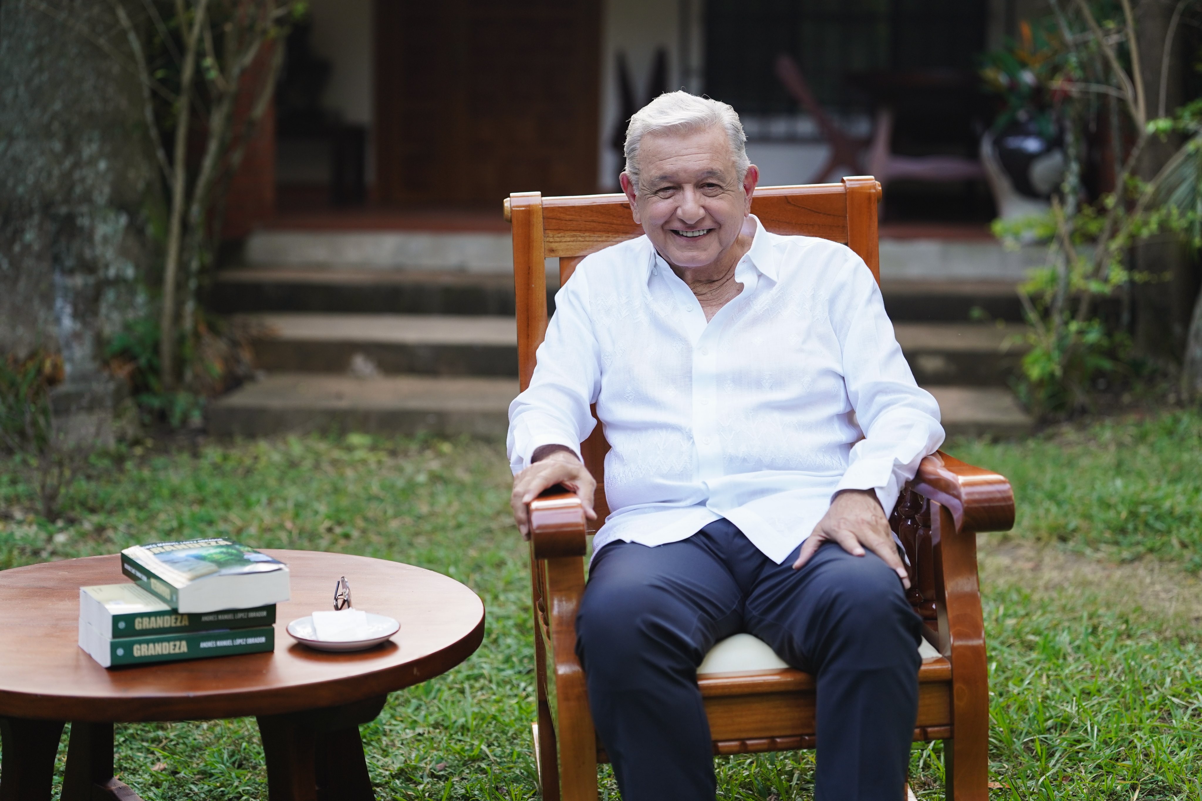 AMLO reaparece y revela las únicas 3 razones que lo sacarían de su retiro