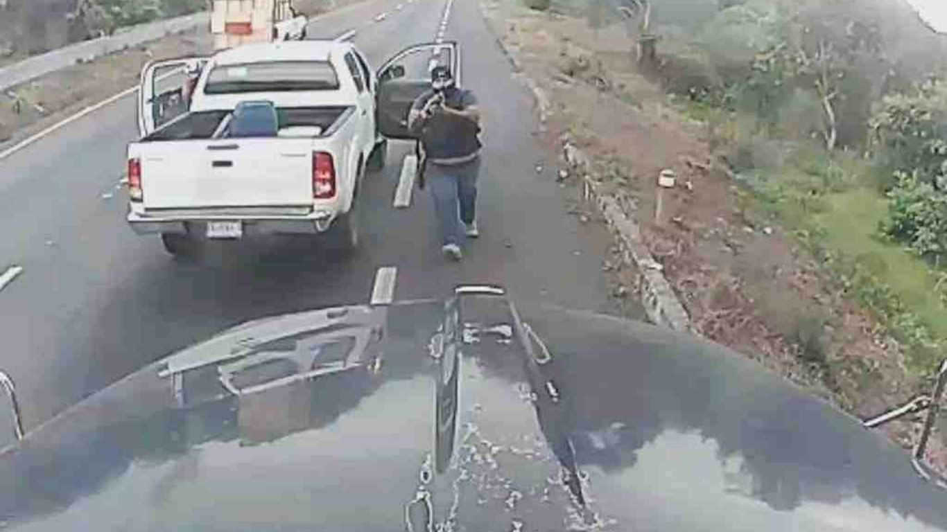 Empresarias de León denuncian riesgos en carreteras y robos de mercancía