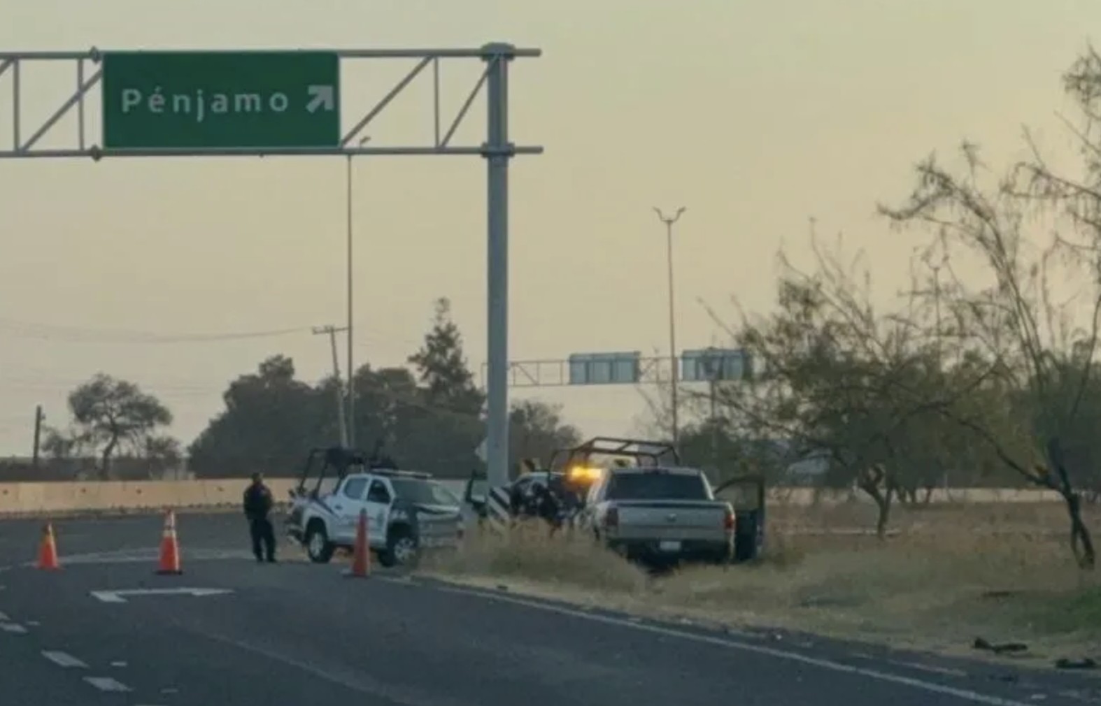 Hallan a cuatro personas sin vida en entrada de Pénjamo