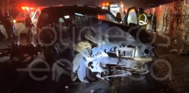 Tráileres, auto y motocicleta: así fue el choque que cerró la León–Aguascalientes Tráileres, auto y motocicleta: así fue el choque que cerró la León–Aguascalientes