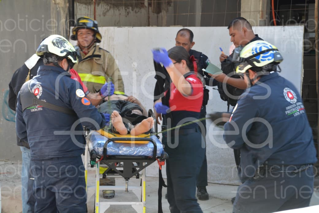 Trabajador toca los cables de alta tensión y se electrocuta en León