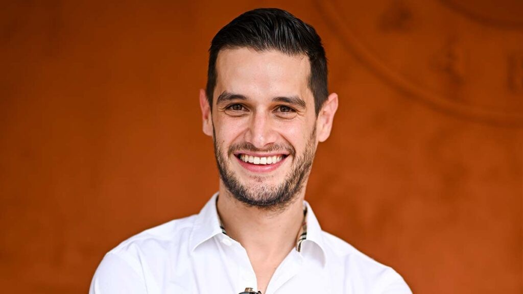 Adrián Marcelo se retira de la comedia por tiempo indefinido