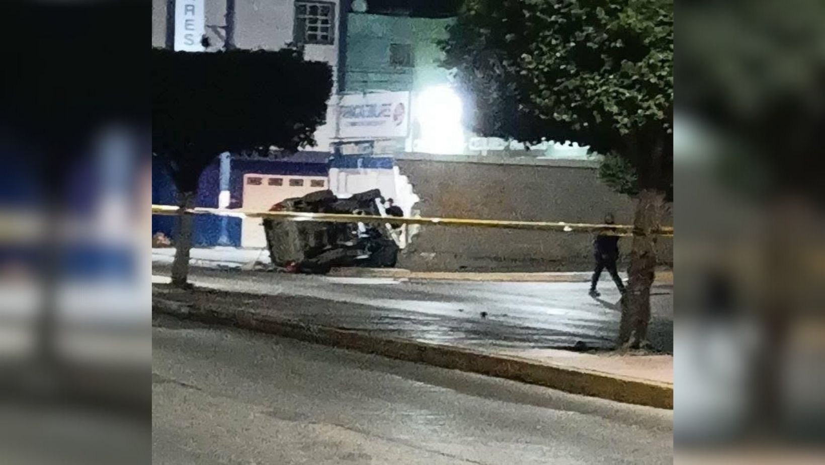 Dos personas son encontradas sin vida dentro de una camioneta en el bulevar Paseo de la Juventud, en Cortazar