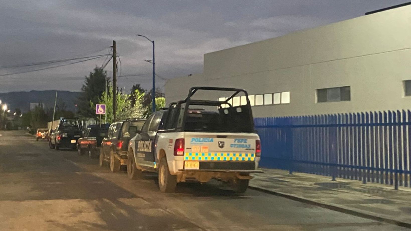 Violencia irrumpe en centro de rehabilitación: ataque deja dos muertos y seis heridos