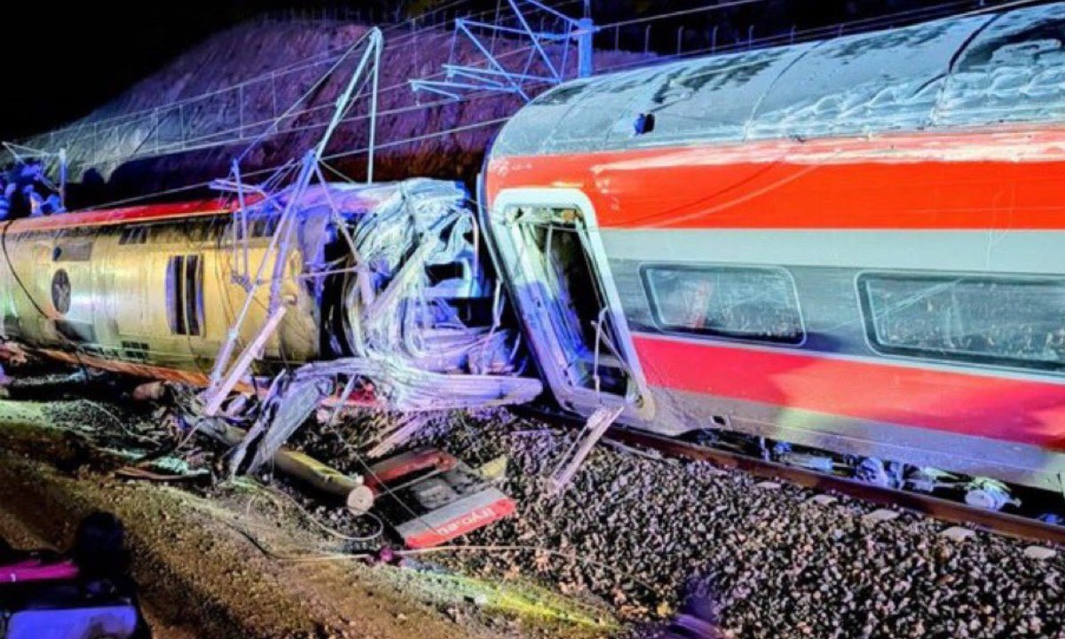 Choque de trenes de alta velocidad deja decenas de muertos y heridos en el sur de España