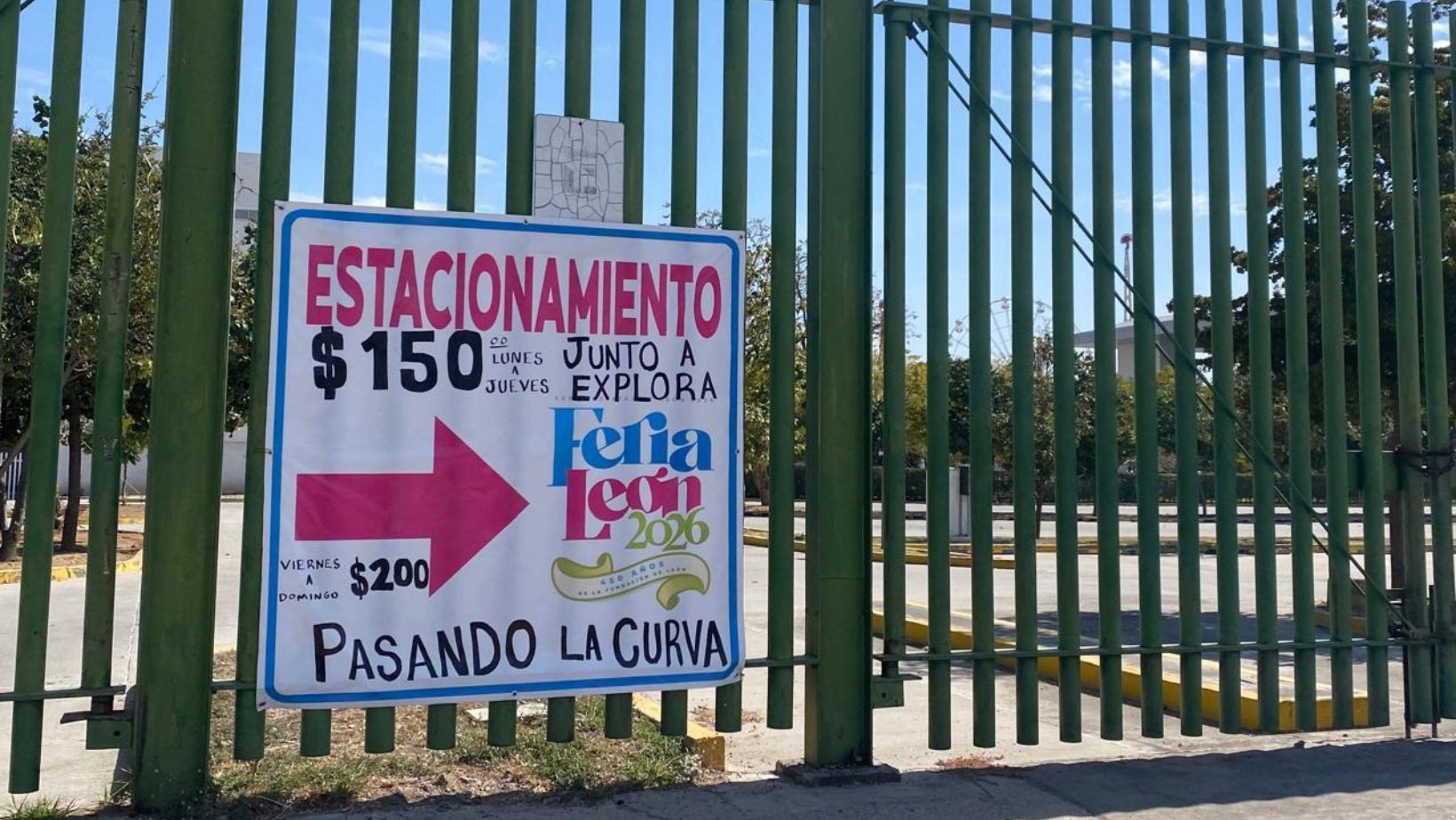 Profeco vigila precios y servicios en la Feria de León con brigadas itinerantes