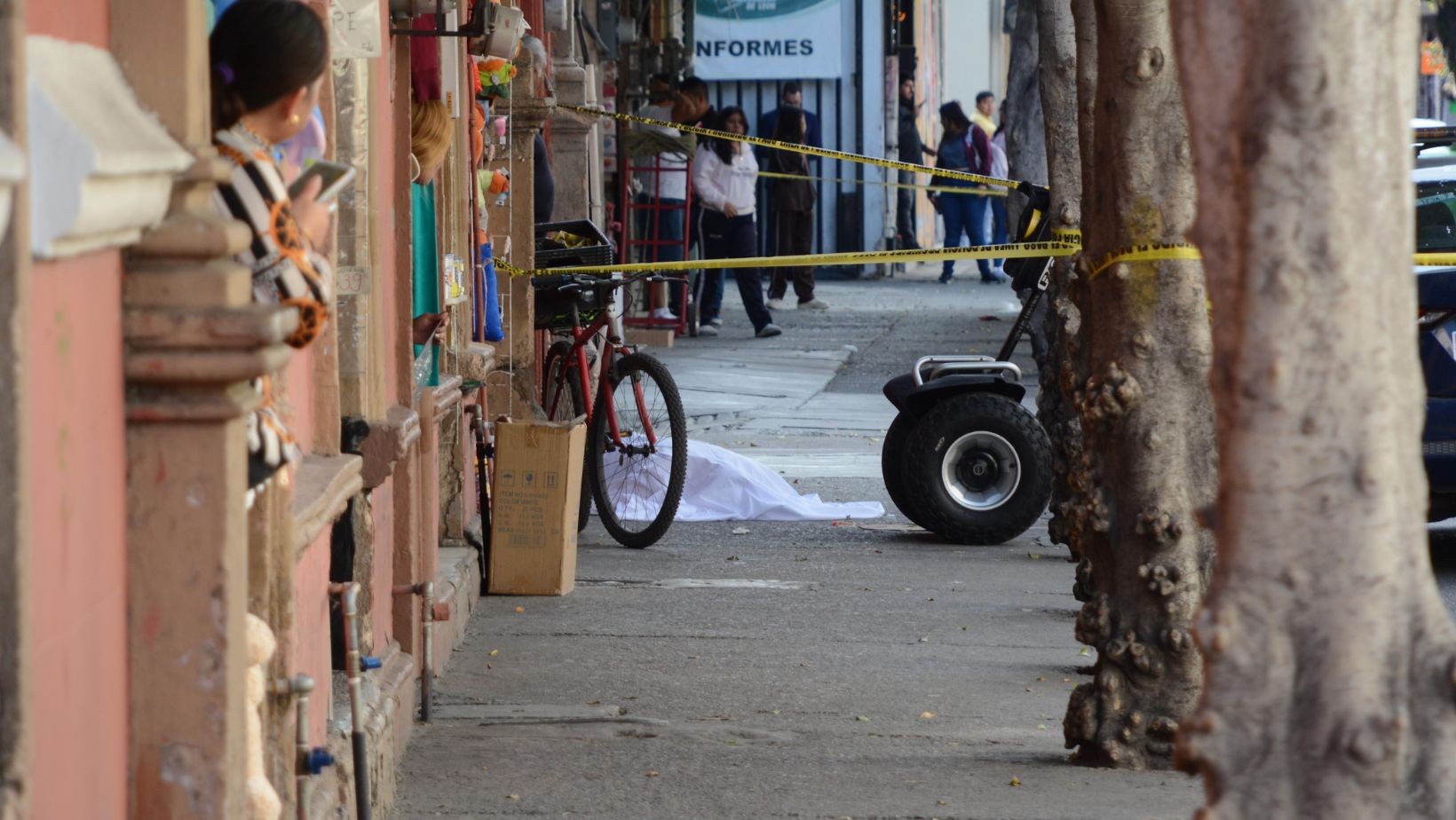 Tres muertes repentinas en menos de 24 horas conmocionan al centro de León