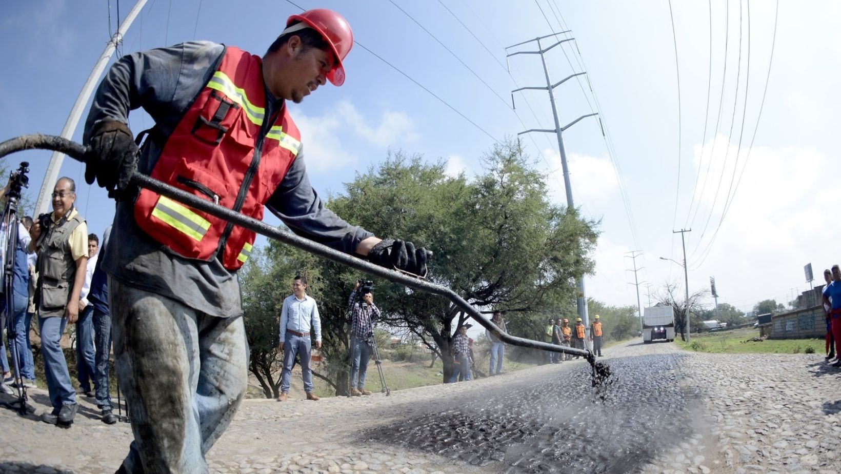Avanza ampliación del bulevar Aeropuerto en León; tramo en Tajo a Santana está por concluir Avanza ampliación del bulevar Aeropuerto en León; tramo en Tajo a Santana está por concluir