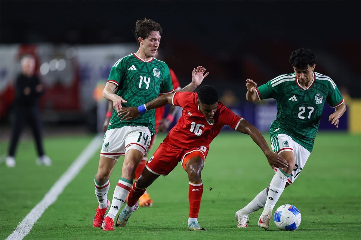 México vence por la mínima a Panamá, dejando dudas para el mundial