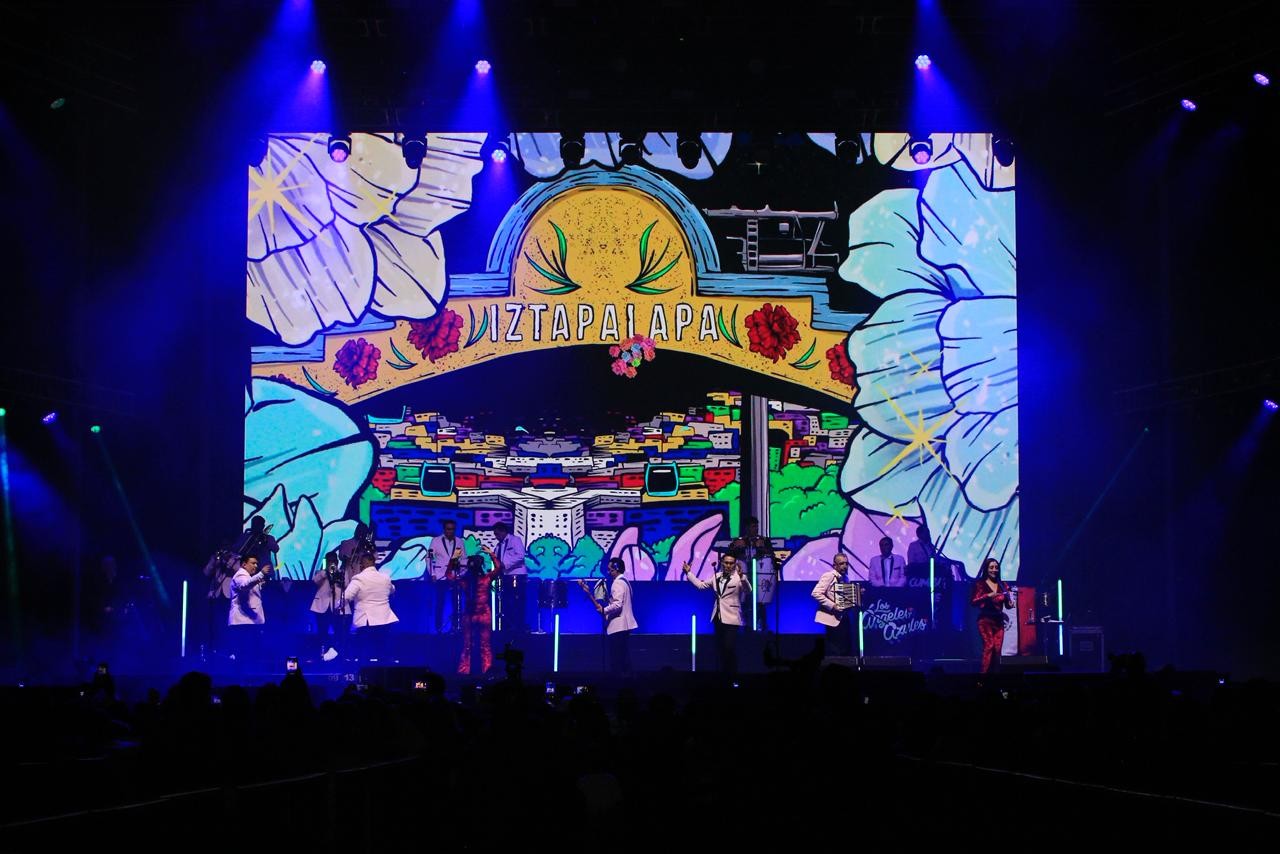 Los Ángeles Azules convierten el Foro de la Gente en una pista de baile en la Feria de León