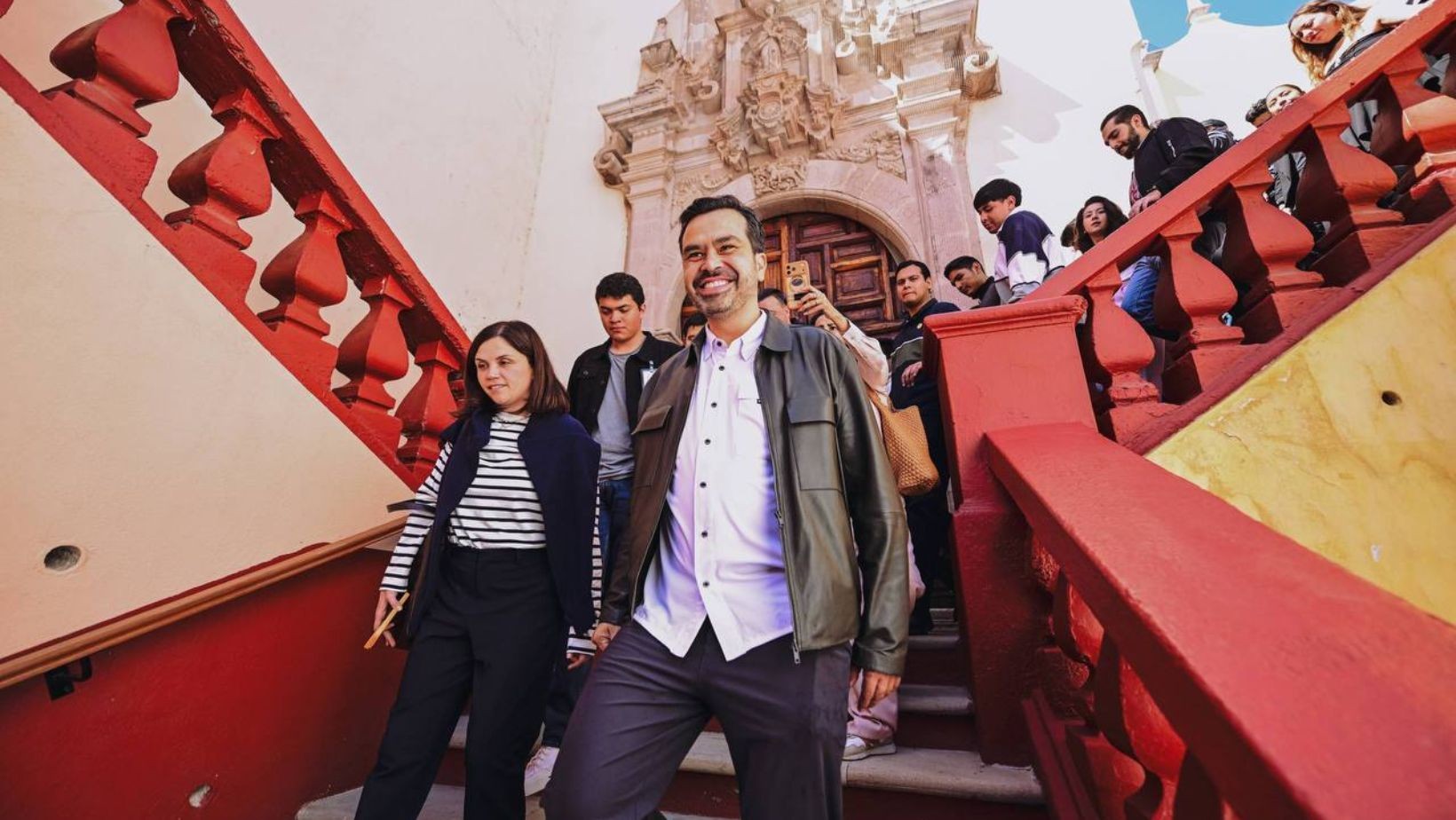 Jorge Álvarez Máynez critica a Claudia Sheinbaum por reforma judicial en Universidad de Guanajuato