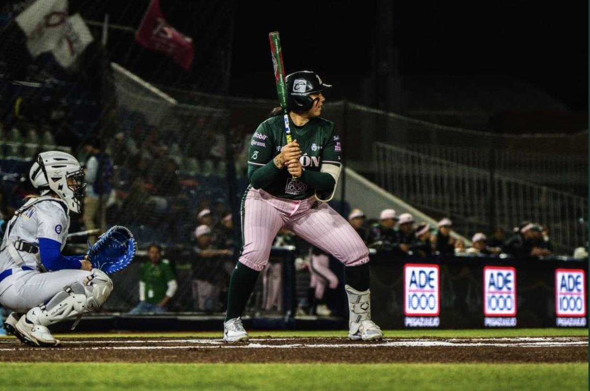 Bravas de León hacen 'explotar' La Fortaleza y vencen a Charros