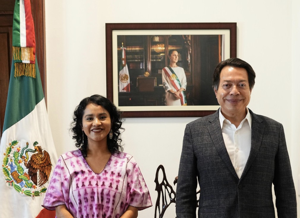 Nadia López asume Dirección de Materiales Educativos; destituyen a Marx Arriaga