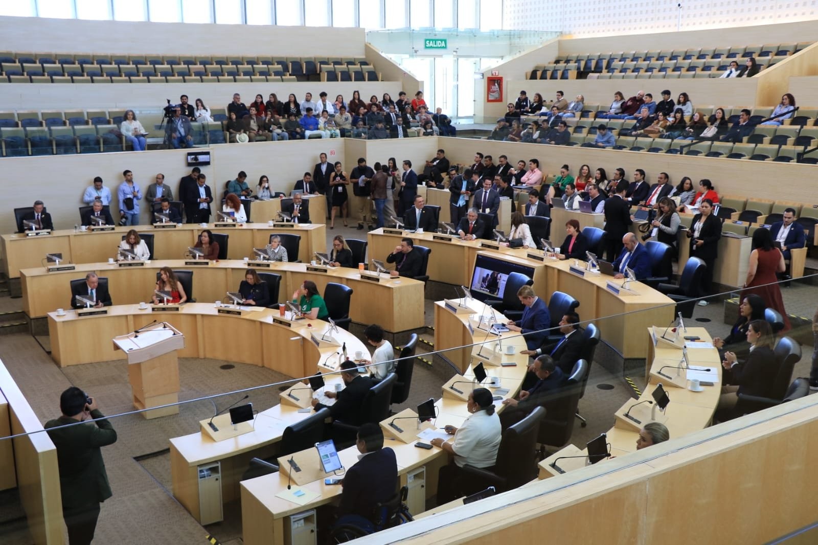 “La Corte está por encima”: Morena y MC exigen al PAN acatar fallo sobre el aborto