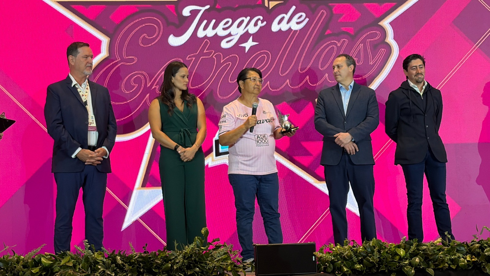 Nancy Prieto hace historia con Bravas de León y es nombrada “Mejor Mánager” de la Liga Mexicana de Softbol 2025