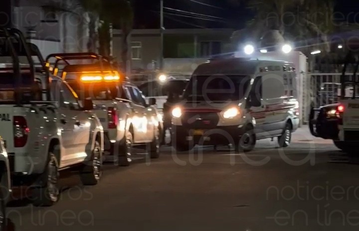 Roban arma larga a policías tras ser atacados con piedras durante operativo