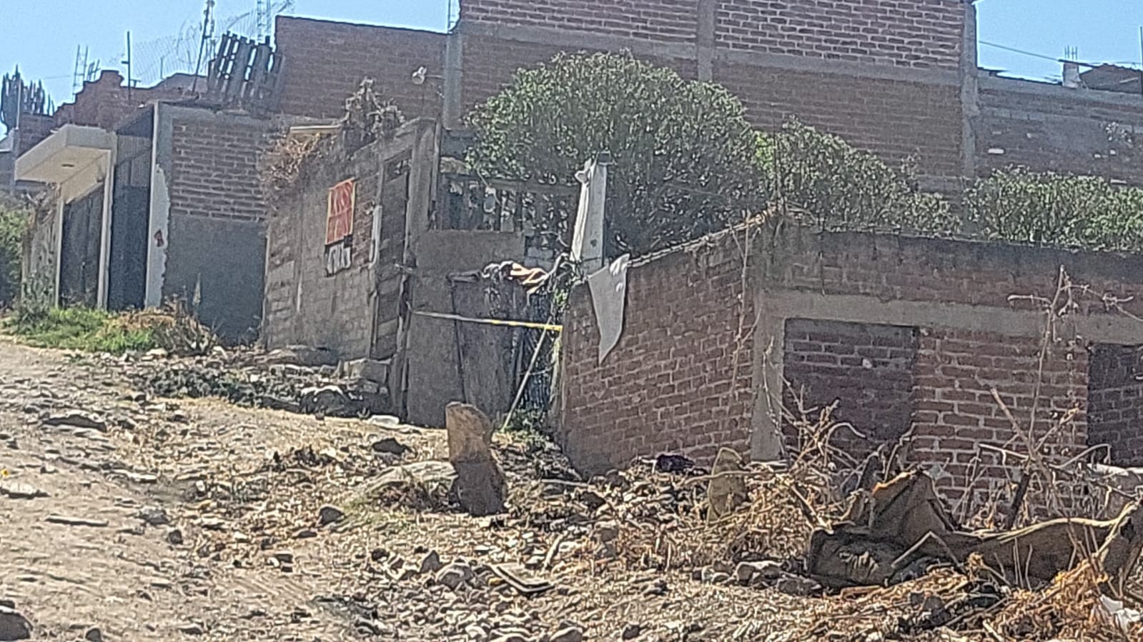 Hallan a hombre sin vida tras incendio en vivienda de Lomas de Medina