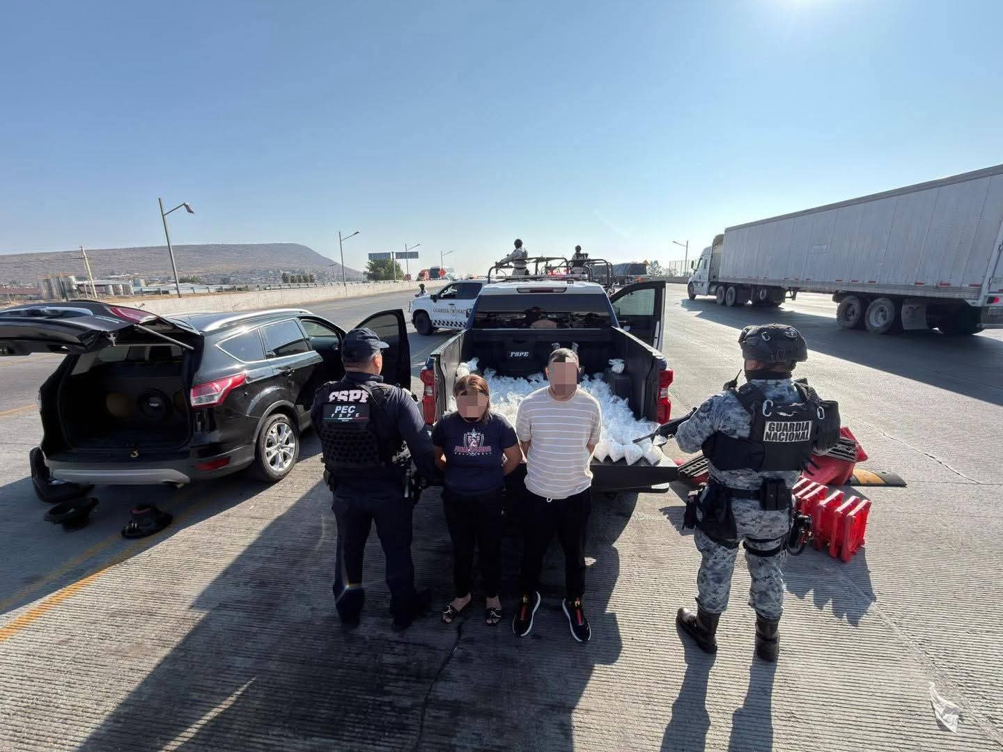 Vinculan a proceso a dos detenidos con 75 kilos de metanfetamina asegurados