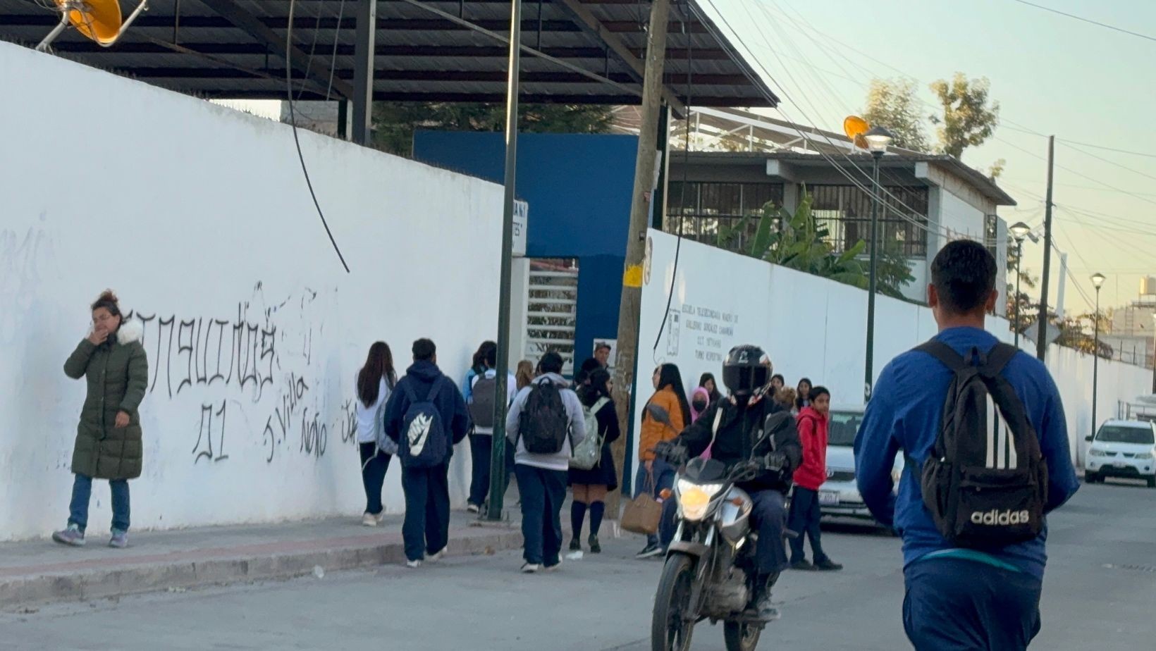 ¡León despierta! Regresa el tráfico y las clases, pero persiste la inquietud en las escuelas