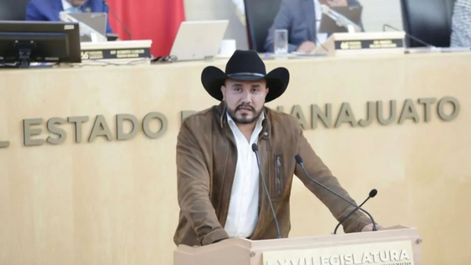 ¡Sacudida en el Congreso! Salvador Tovar abandona al PAN y denuncia crisis de transparencia en Silao