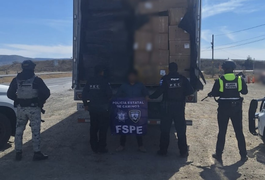 Aseguran 17.2 toneladas de electrónicos sin acreditar estancia en la Federal 57