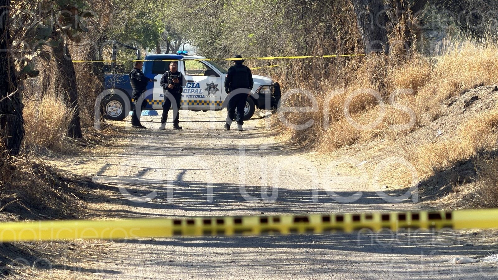 Hallan a mujer sin vida en camino rural de Silao; investigan homicidio