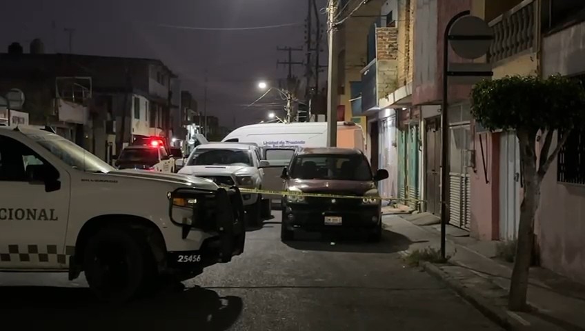 Asesinan a tres personas dentro de su hogar en el barrio de San Juan, Celaya