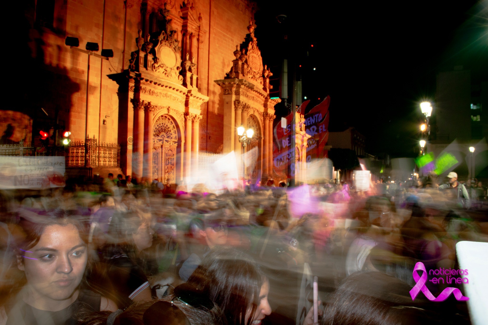 Suspenden misas en la Catedral de León por marcha feminista del 8 de marzo
