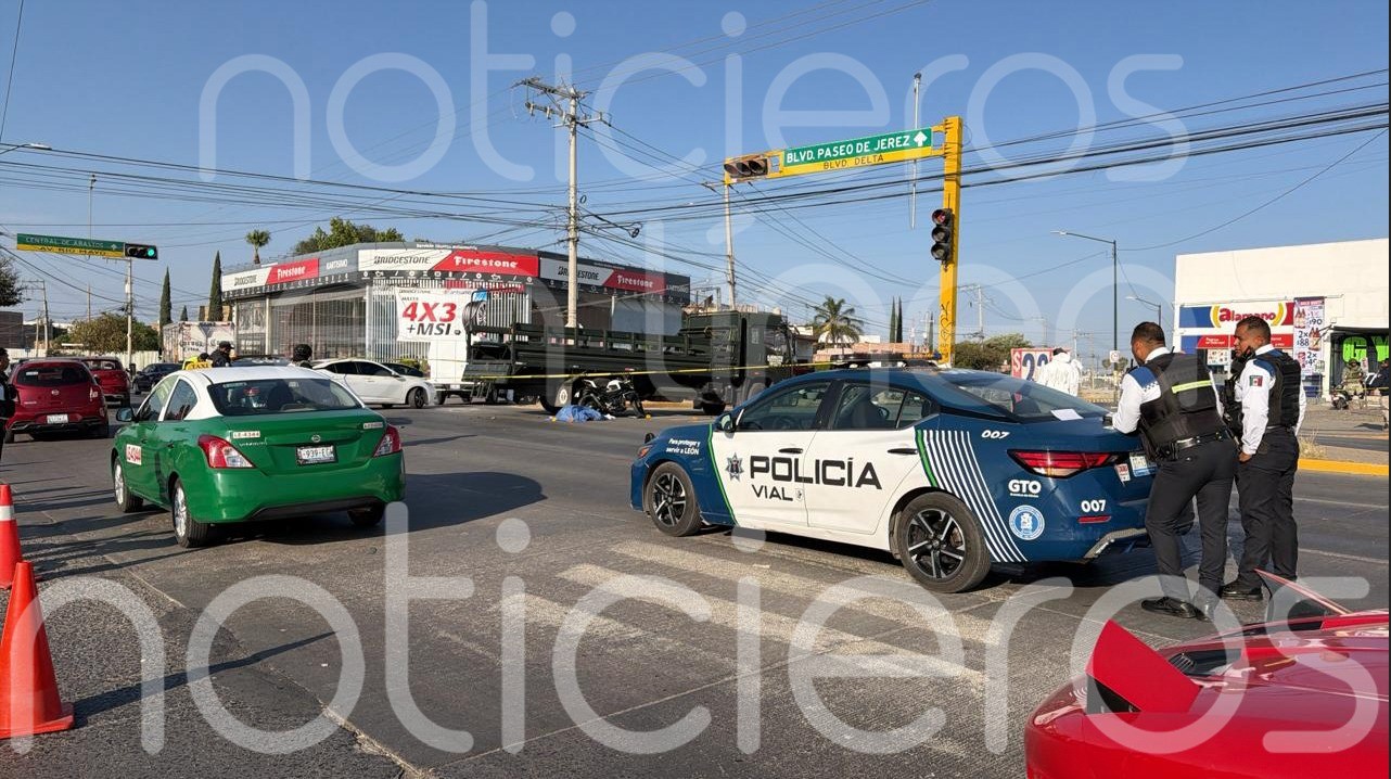 Motociclista muere tras chocar contra camión del Ejército en el bulevar Delta