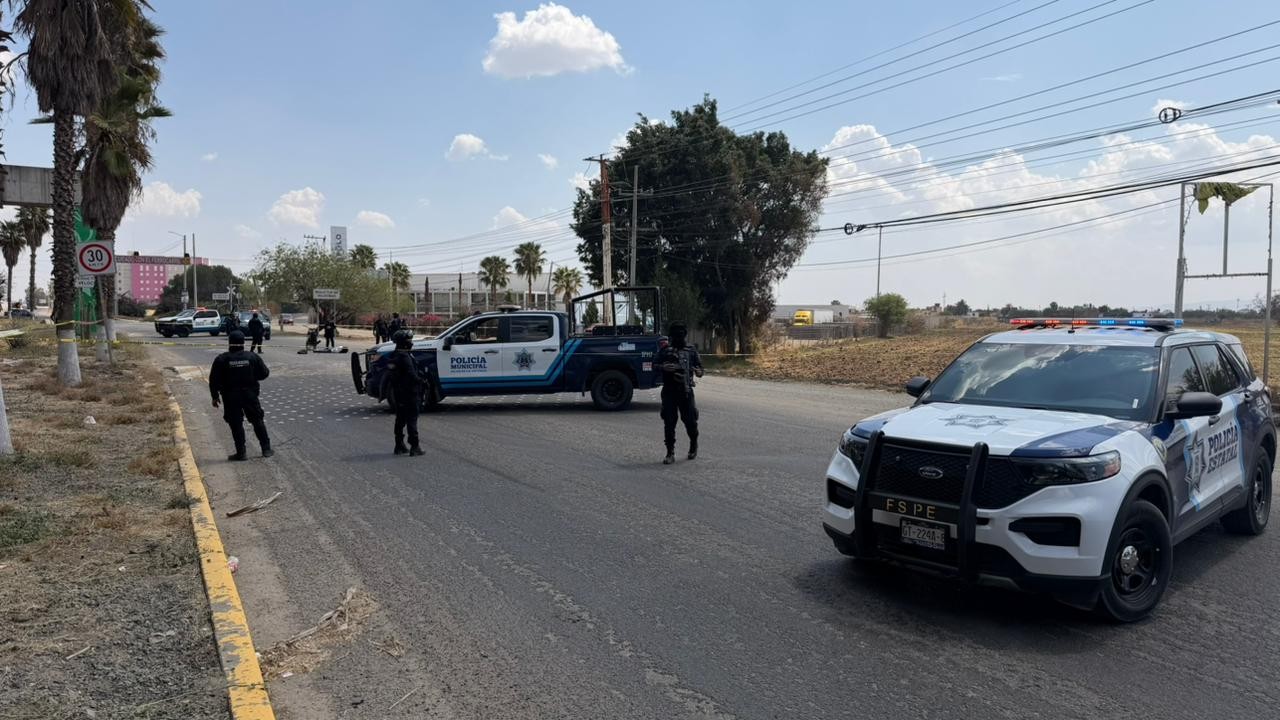 Ataque armado en plena carretera León–Silao deja un muerto y un herido