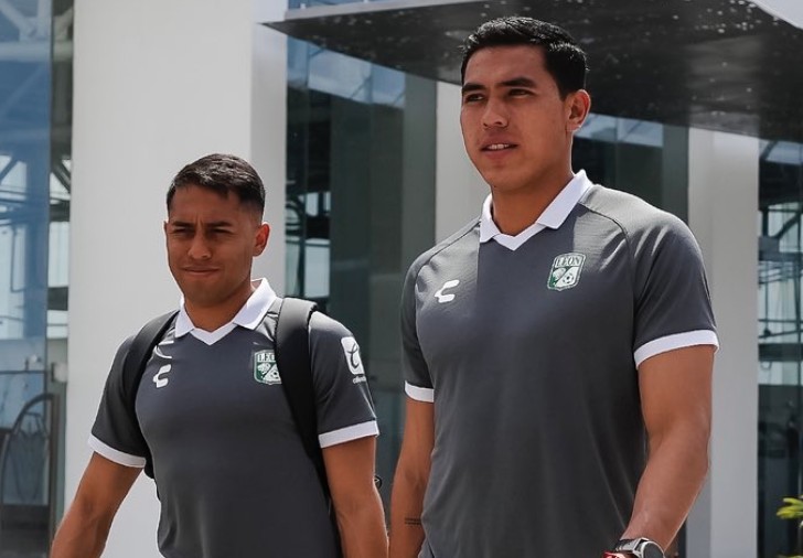 León, herido y contra el tiempo: visita a Chivas en plena crisis