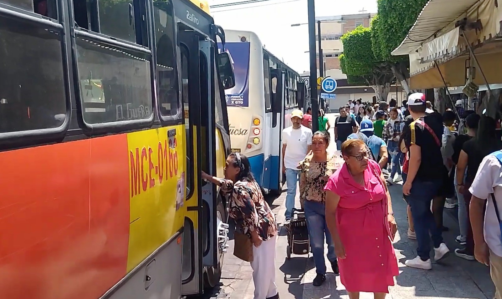 Déficit de choferes afecta operación del transporte público en Celaya