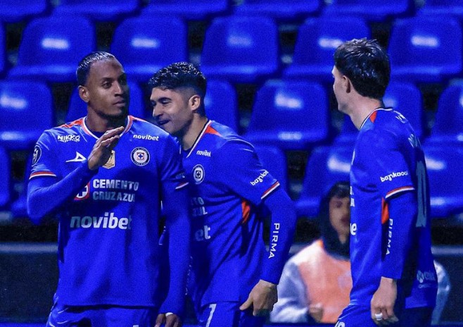 Cruz Azul resiste y elimina a Rayados para avanzar en Concachampions