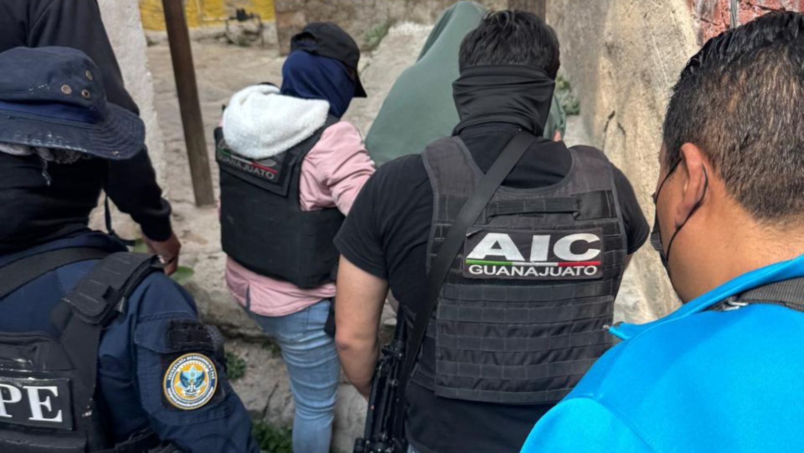 Guanajuato: Detienen a elemento de las FSPE vinculada a red de robo de transporte