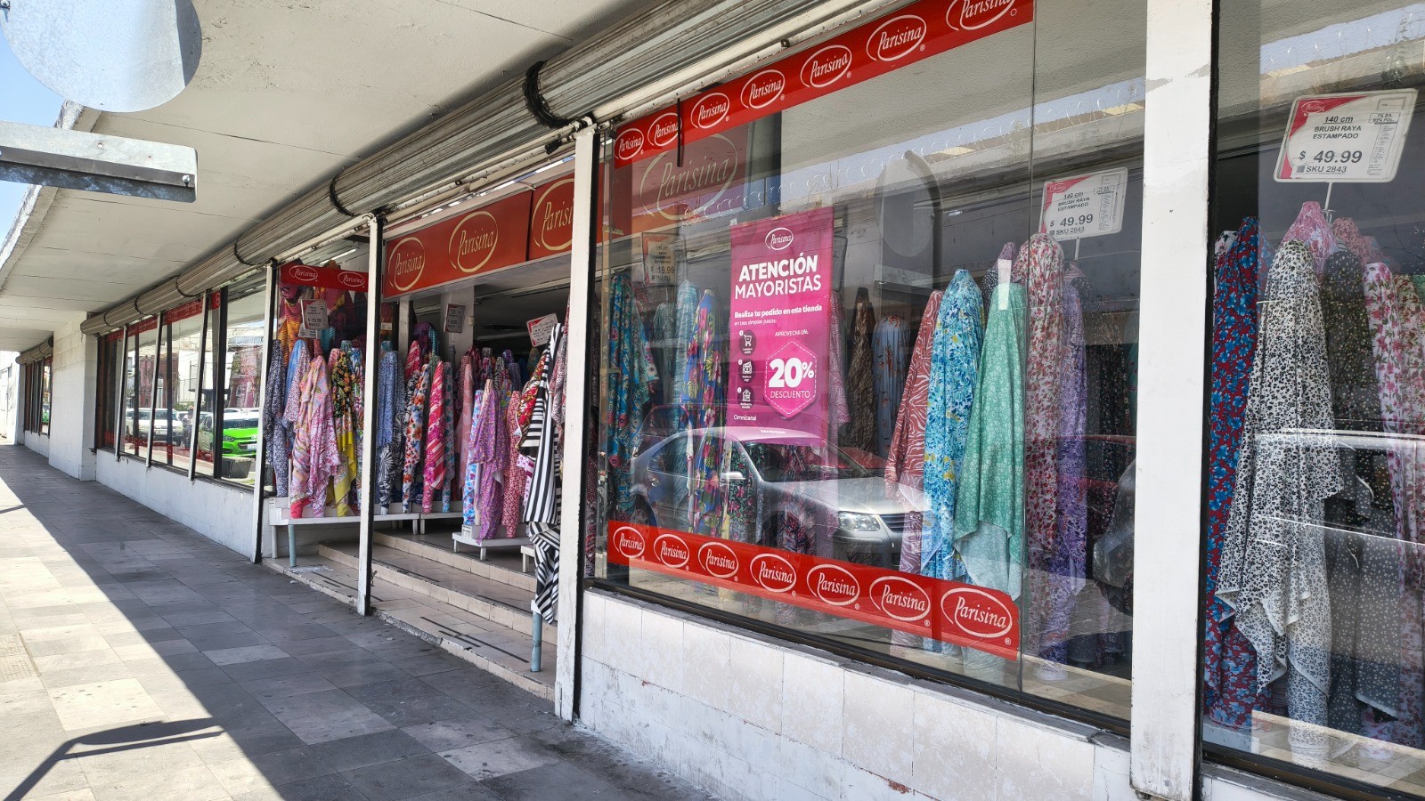 Retiran sellos a Parisina en Celaya; reabrirá con horario limitado