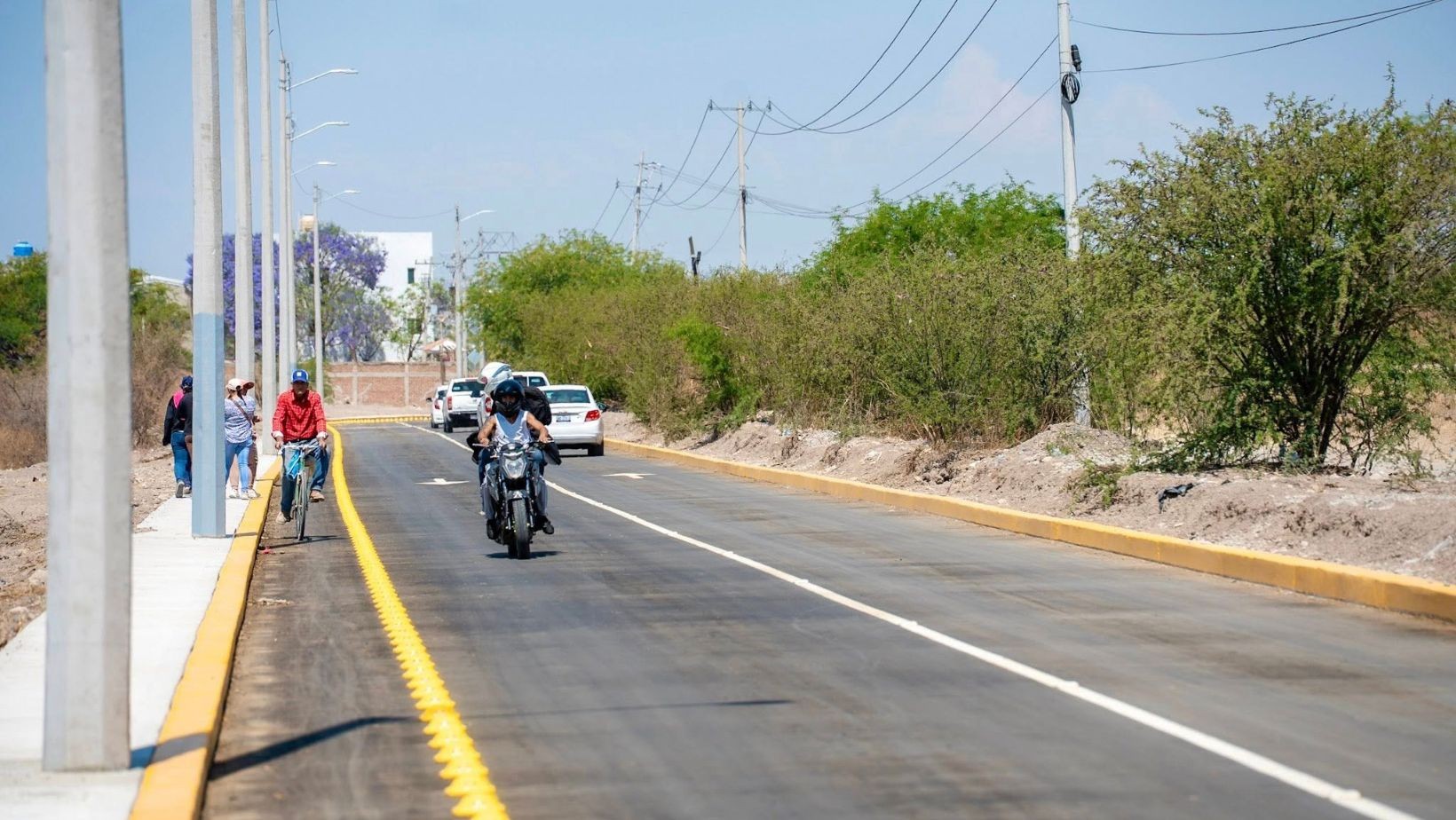 León entrega pavimentación y cruce seguro en San Juan de Abajo tras inversión de 25 millones de pesos