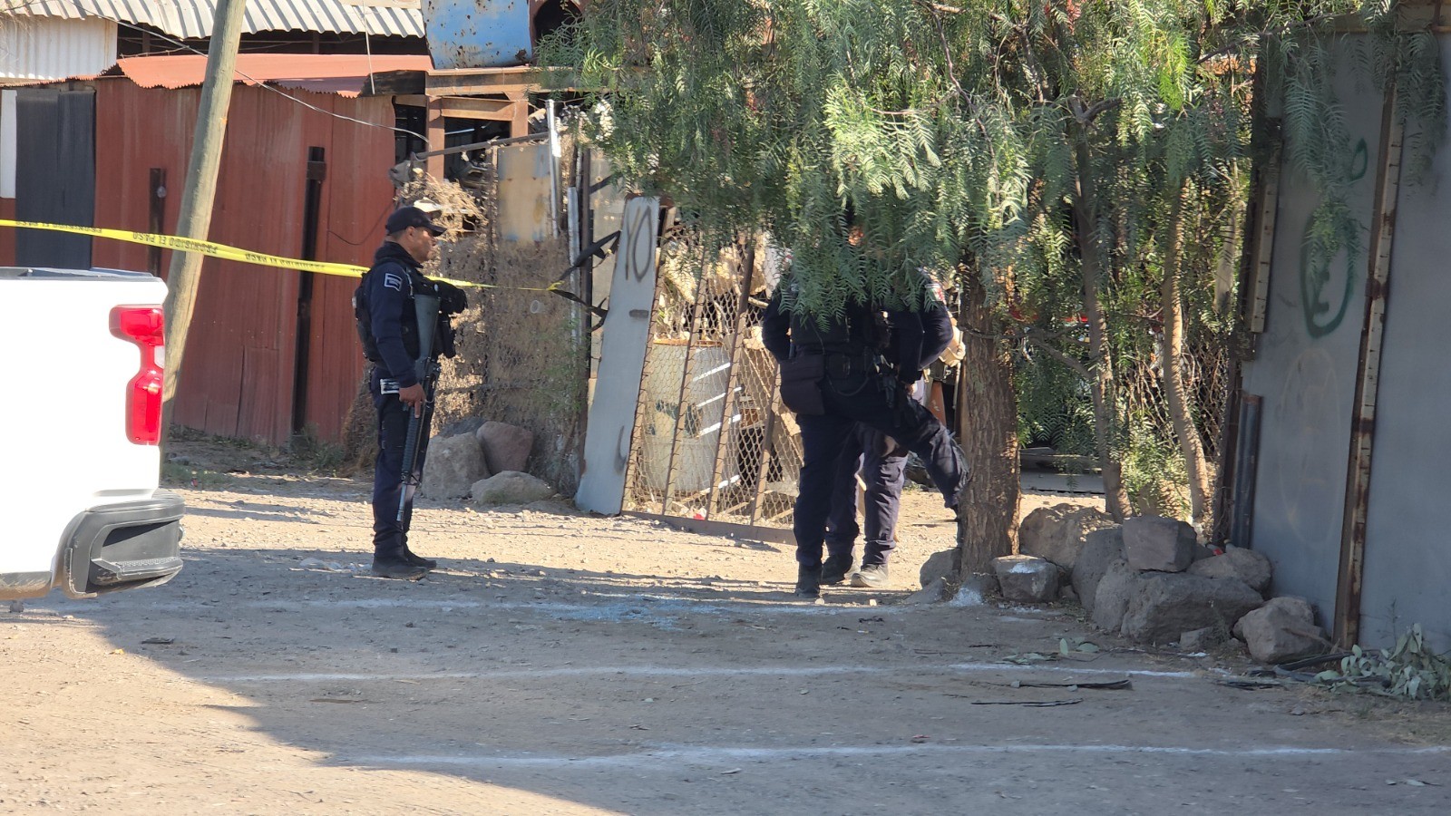 Persecución a balazos deja un muerto y un herido grave en Apaseo el Alto