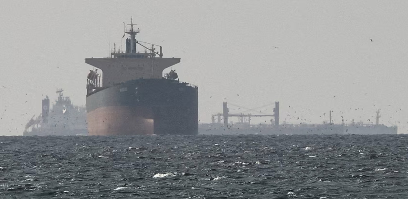 Israel confirma muerte de comandante iraní y se intensifica crisis en el estrecho de Ormuz