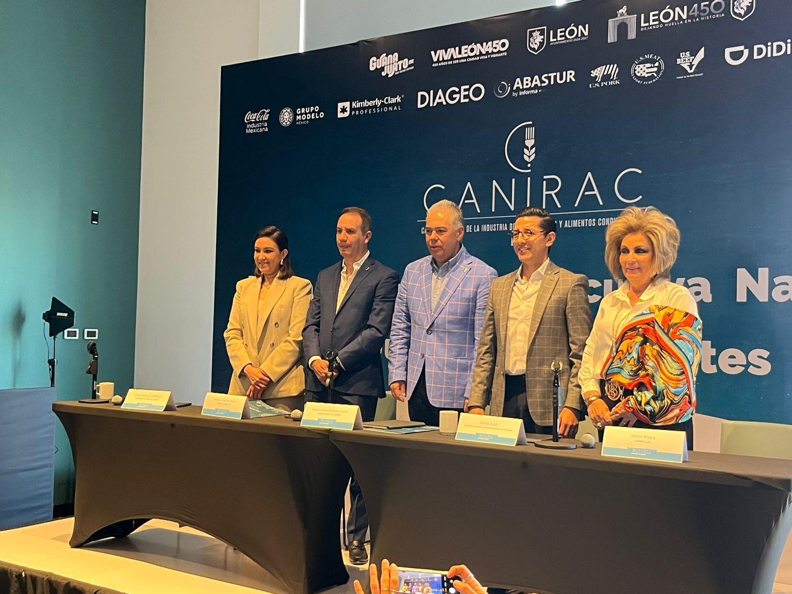 Restaurantes en la mira: CANIRAC fija reglas para evitar abusos con propinas