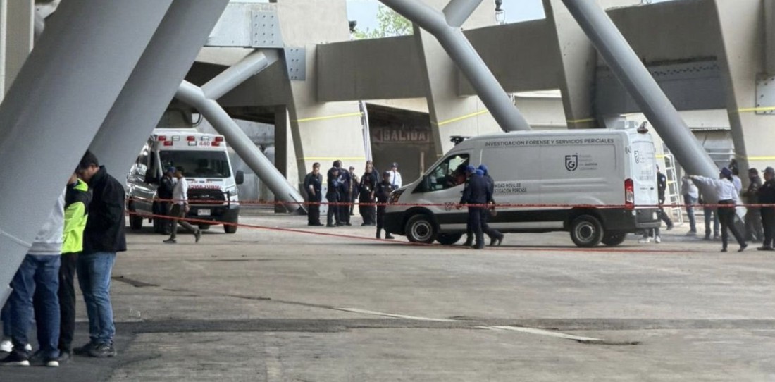 Muere aficionado tras caída dentro del Estadio Banorte, previo al duelo del TRI