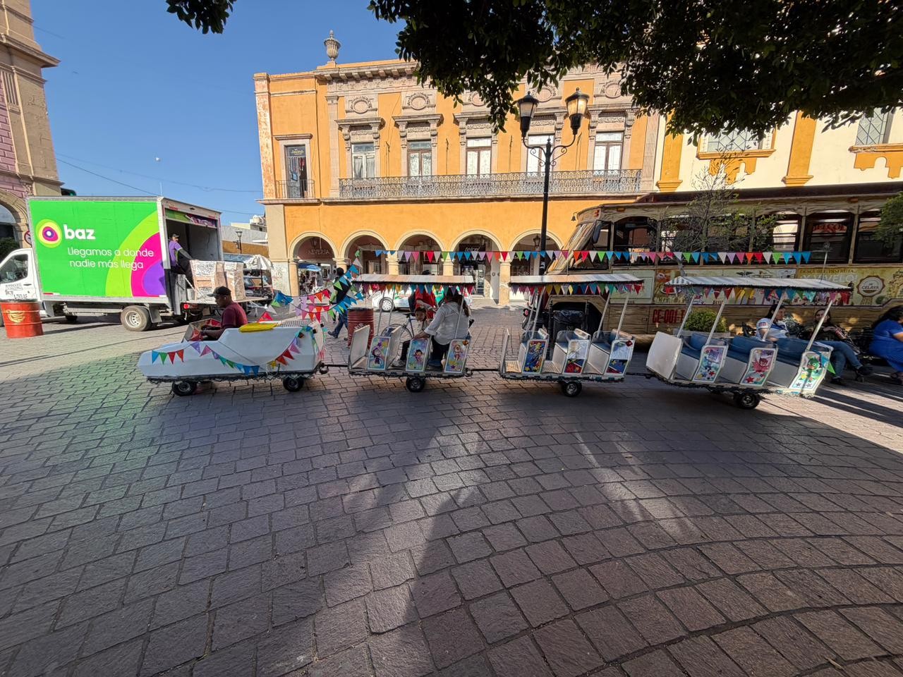 Regresa el trenecito al Jardín Principal… pero con condición de un mes para regular sus pagos