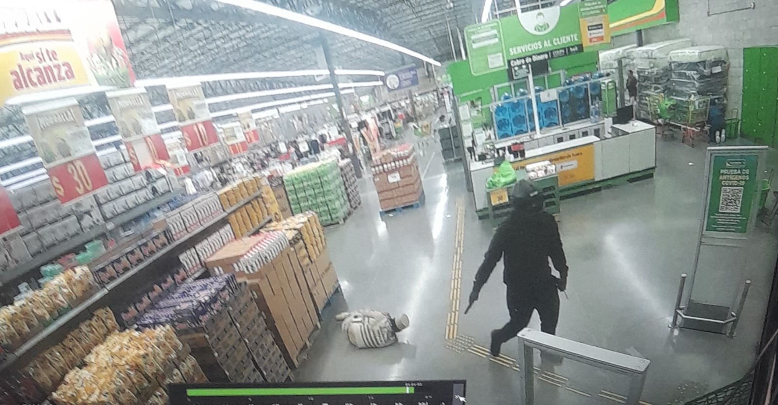 Movilización policial complicó respuesta en asalto a Bodega Aurrera en Celaya; dicen autoridades