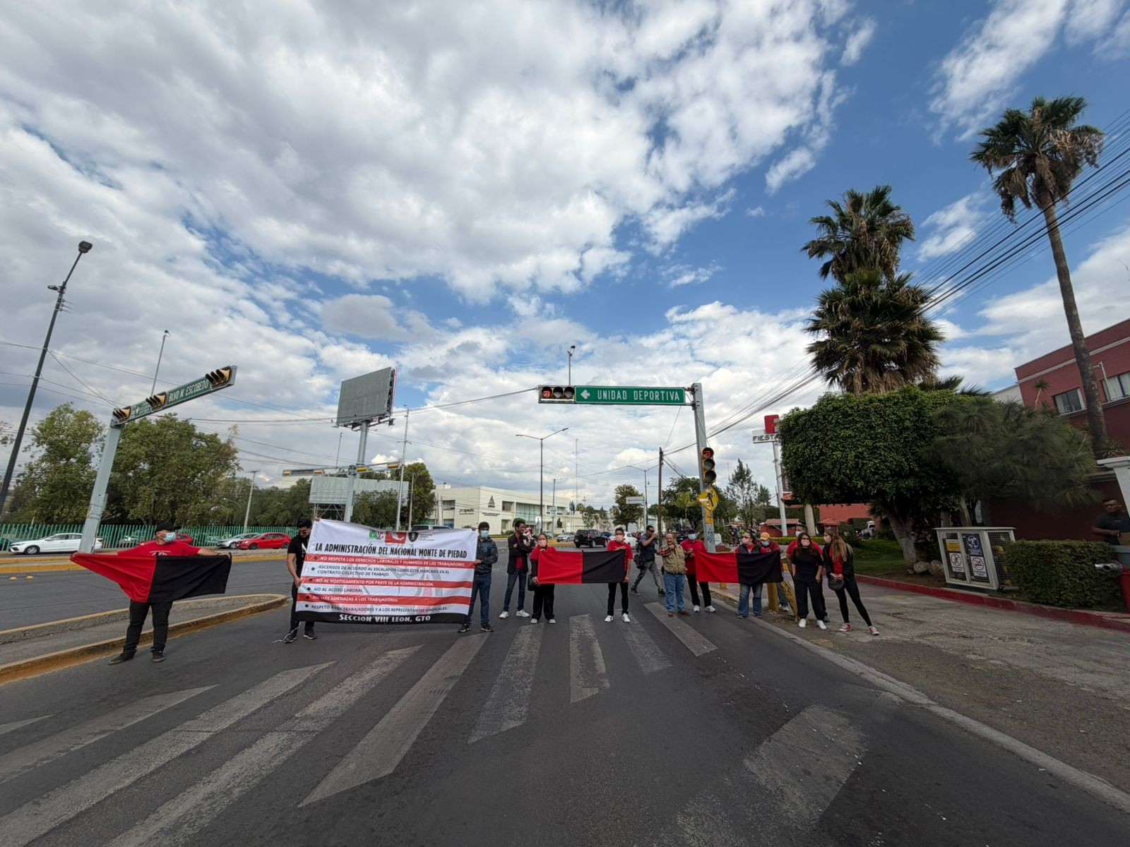 Huelga Monte de Piedad León: trabajadores exigen respeto