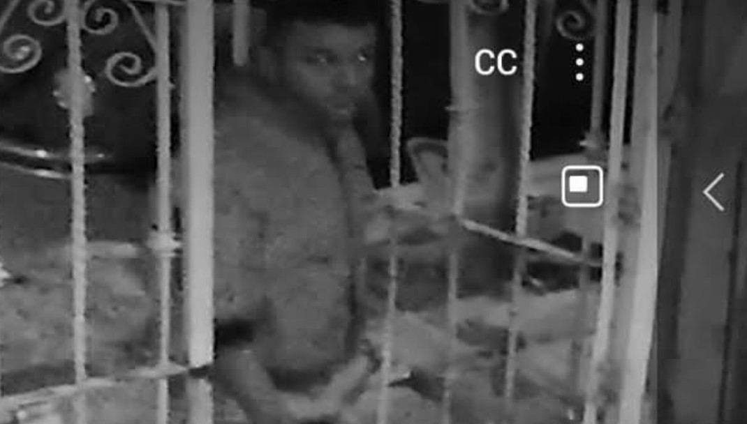 Captan a ladrón robando bicicleta en La Campiña; vecinos denuncian falta de seguridad