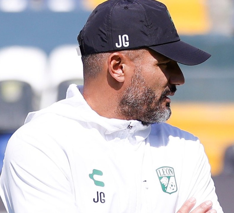 León y Gandolfi prenden su veladora, para meter en la pelea por un lugar