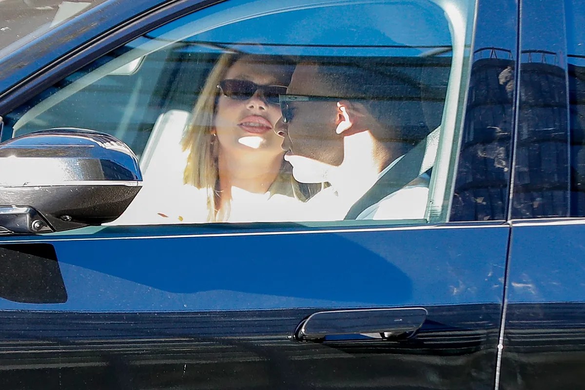 ¿Son novios? Ester Expósito y Mbappé son captados juntos y encienden las redes ¿Son novios? Ester Expósito y Mbappé son captados juntos y encienden las redes