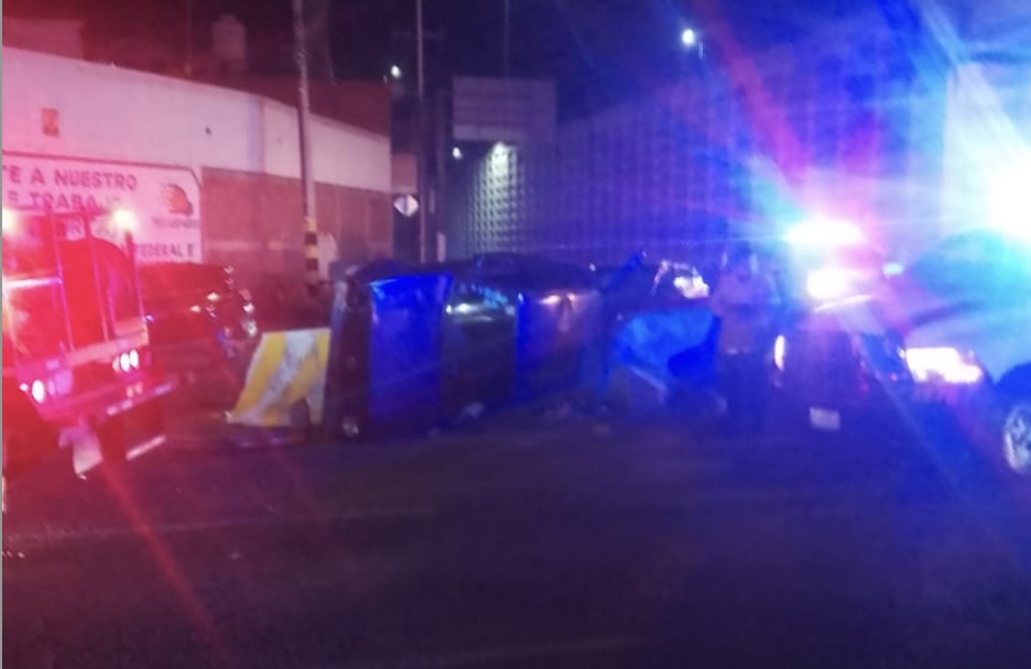 Fuerte accidente en Juan Pablo II y Constituyentes deja dos lesionados