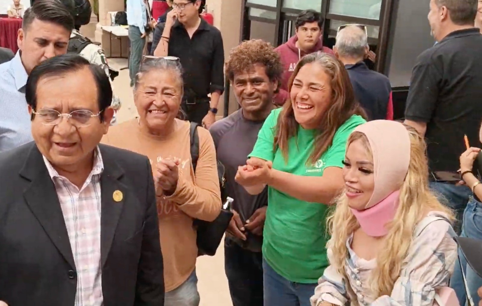 Habitantes exigen desazolves y mejoras en agua; alcalde promete atención inmediata