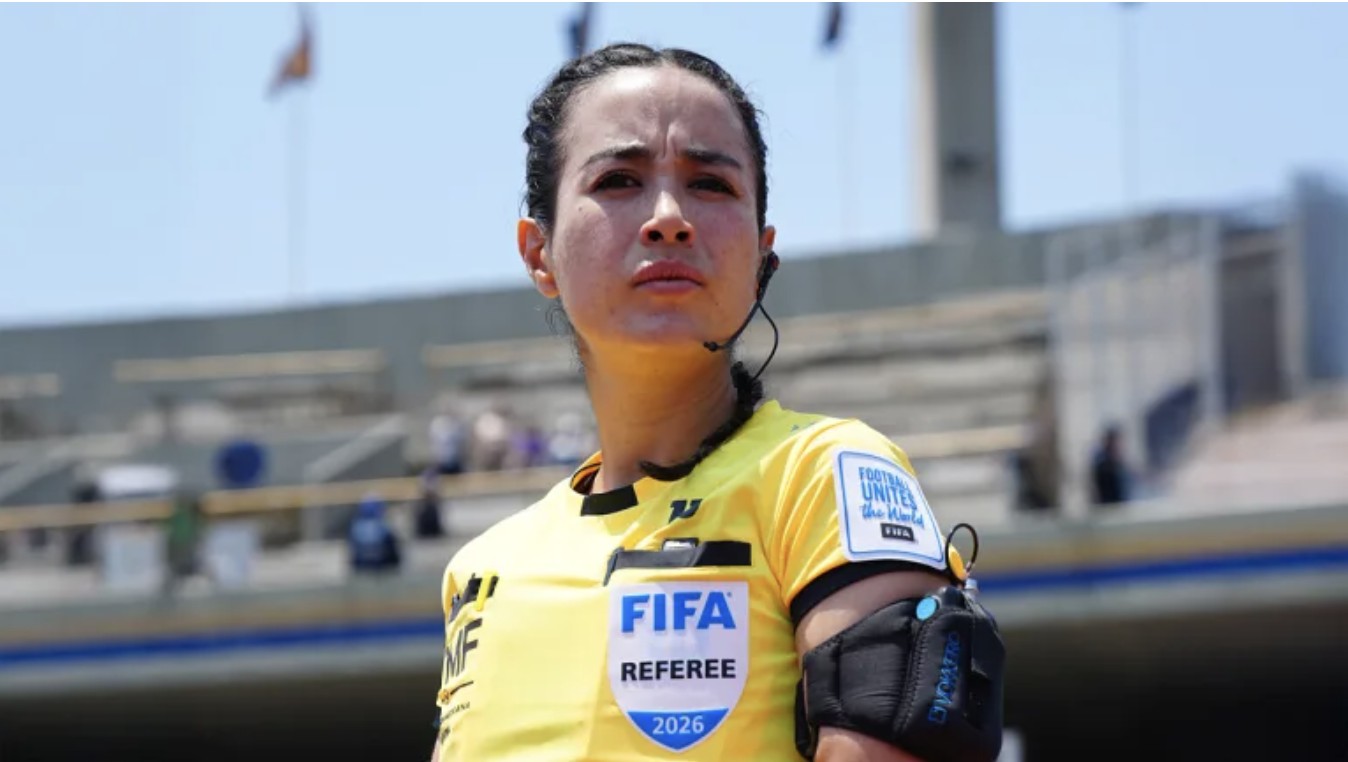 Katia Itzel García en el ojo del huracán: el silbatazo que encendió la polémica en la Liga MX